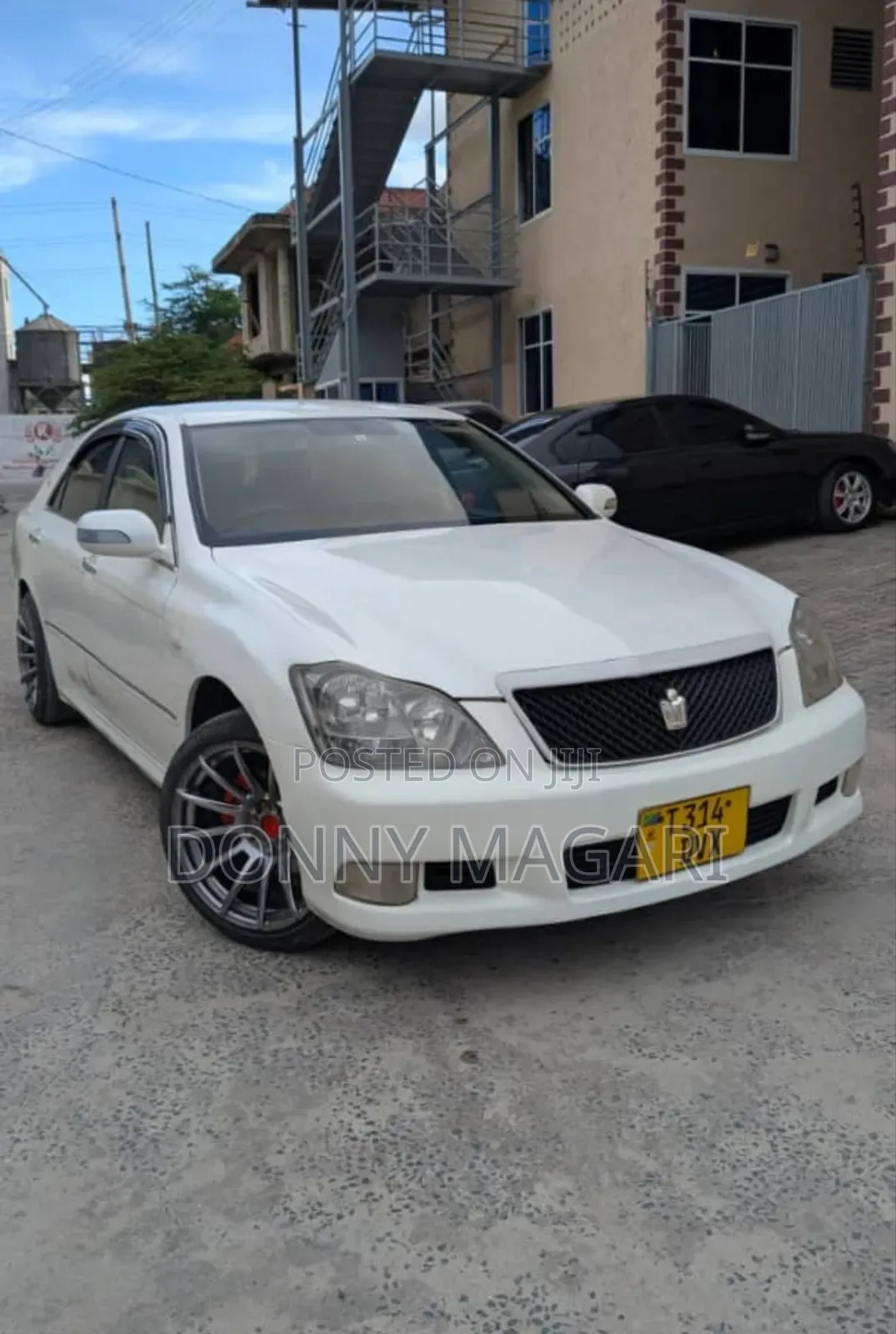 Toyota Crown Royale 2005 White