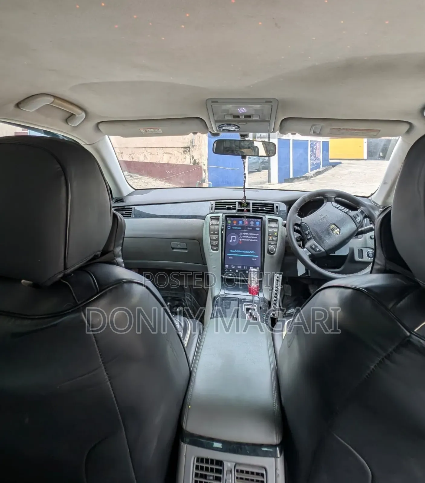 Toyota Crown Royale 2005 White