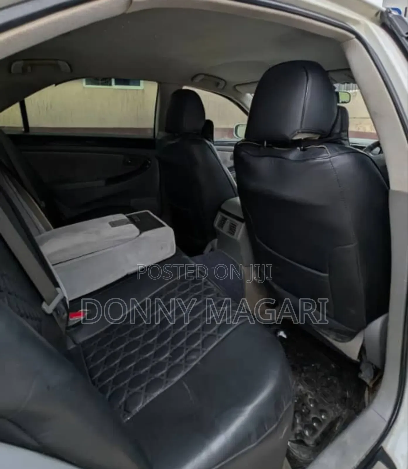 Toyota Crown Royale 2005 White