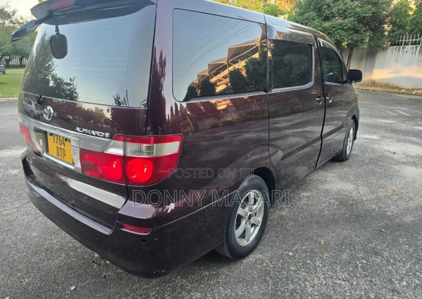 Toyota Alphard 2004 Black