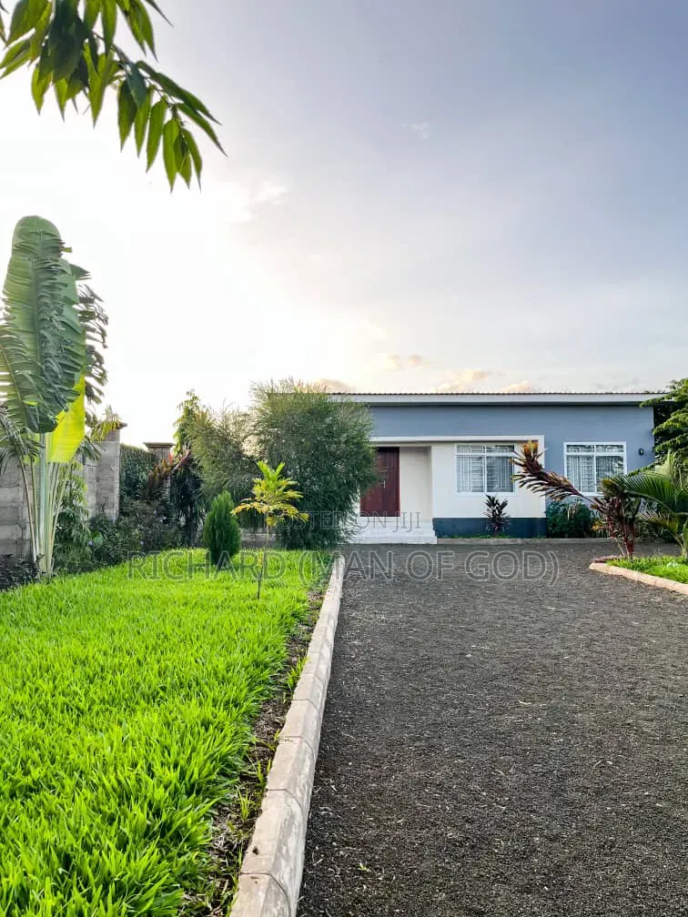 Furnished 2bdrm Bungalow in Gomba Estate, Central Business Area