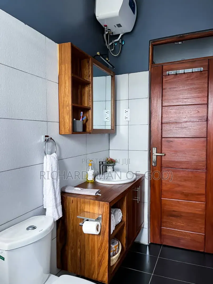 Furnished 2bdrm Bungalow in Gomba Estate, Central Business Area