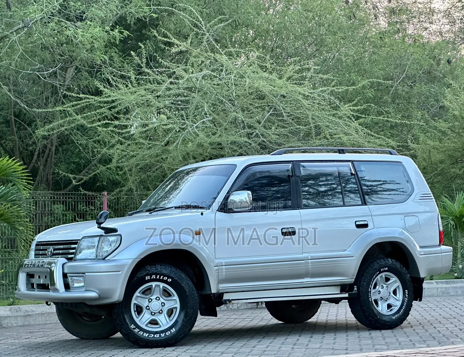 Toyota Land Cruiser Prado 2002 Silver
