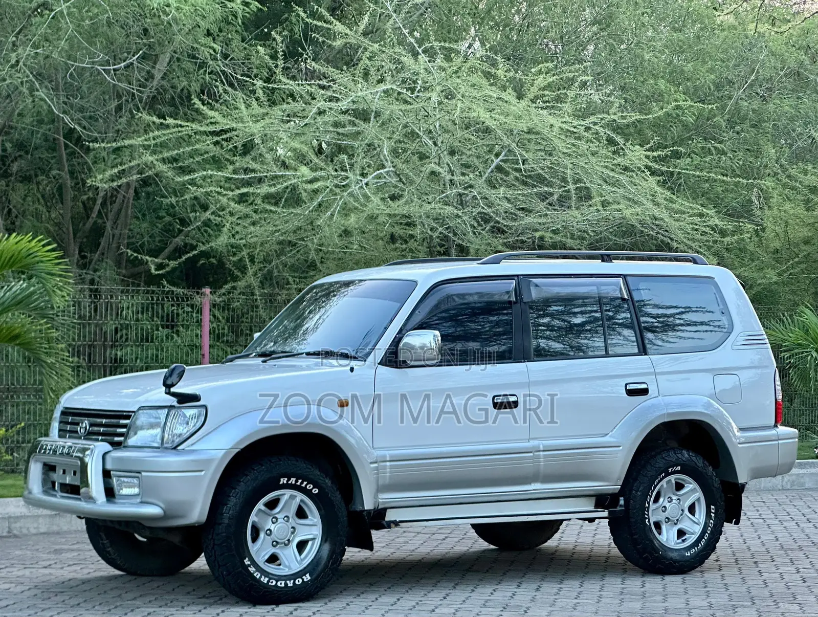 Toyota Land Cruiser Prado 2002 Silver