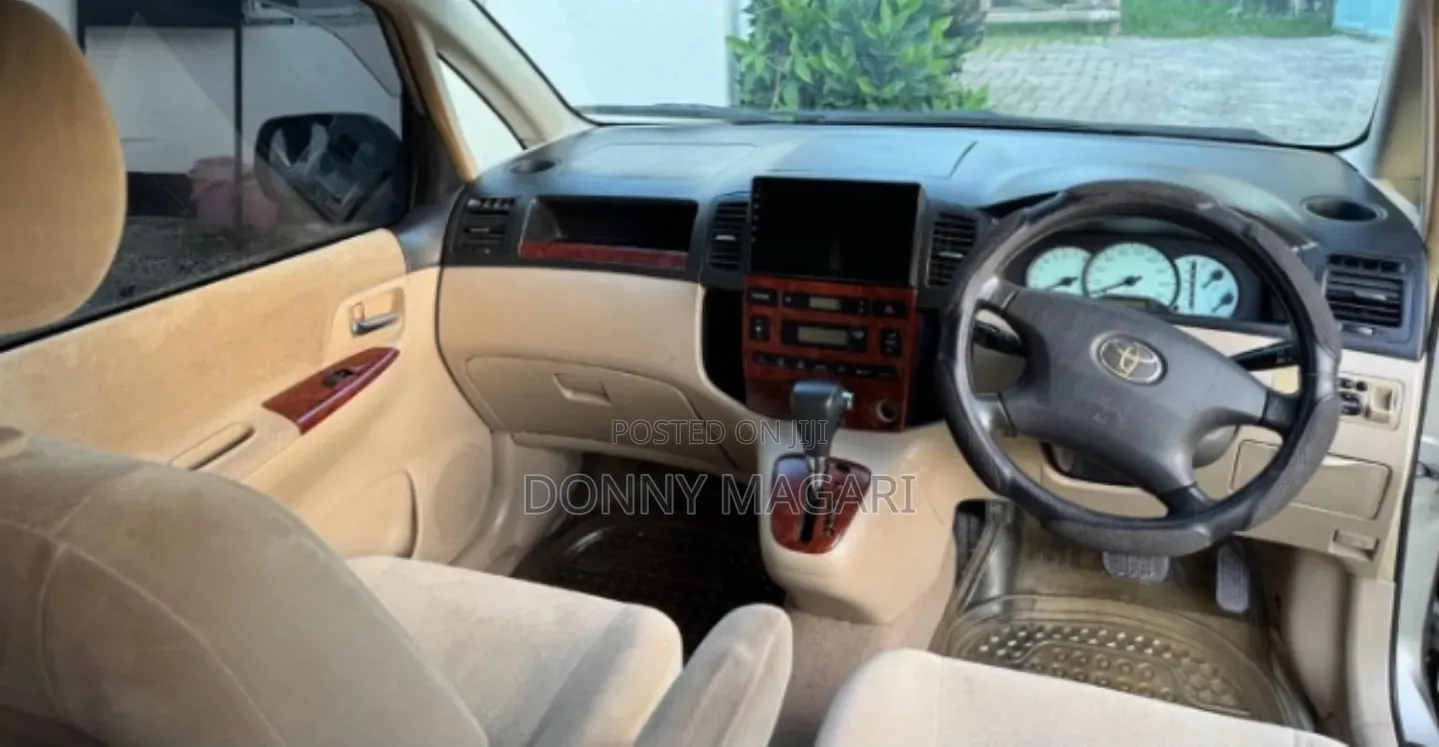 Toyota Corolla Spacio 2005 Silver