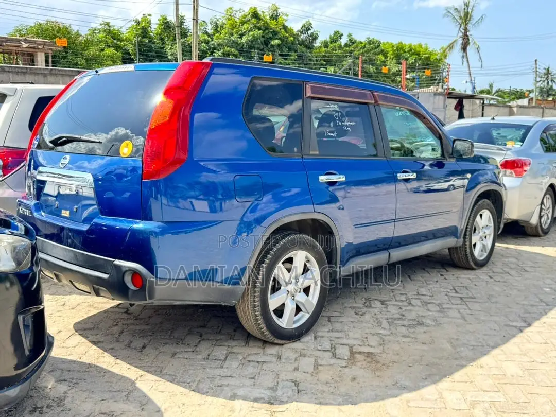 Nissan X-Trail 2011 Blue