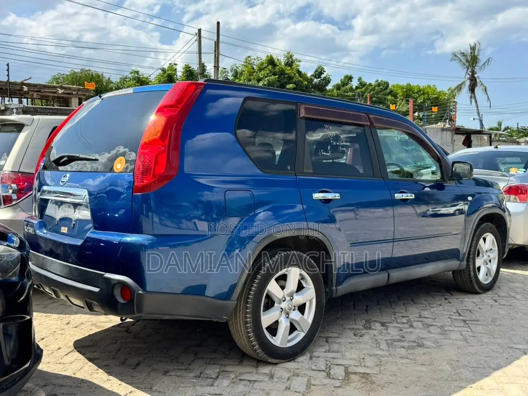 Nissan X-Trail 2011 Blue
