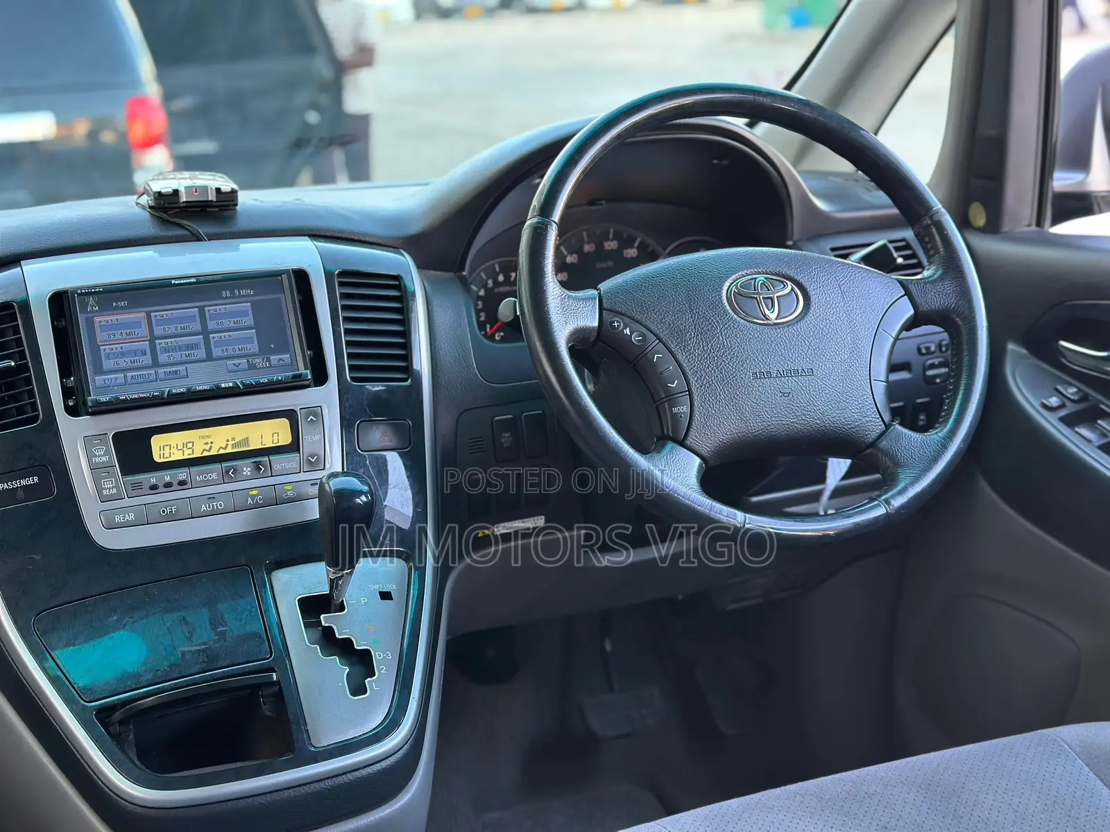 Toyota Alphard 2004 Gray