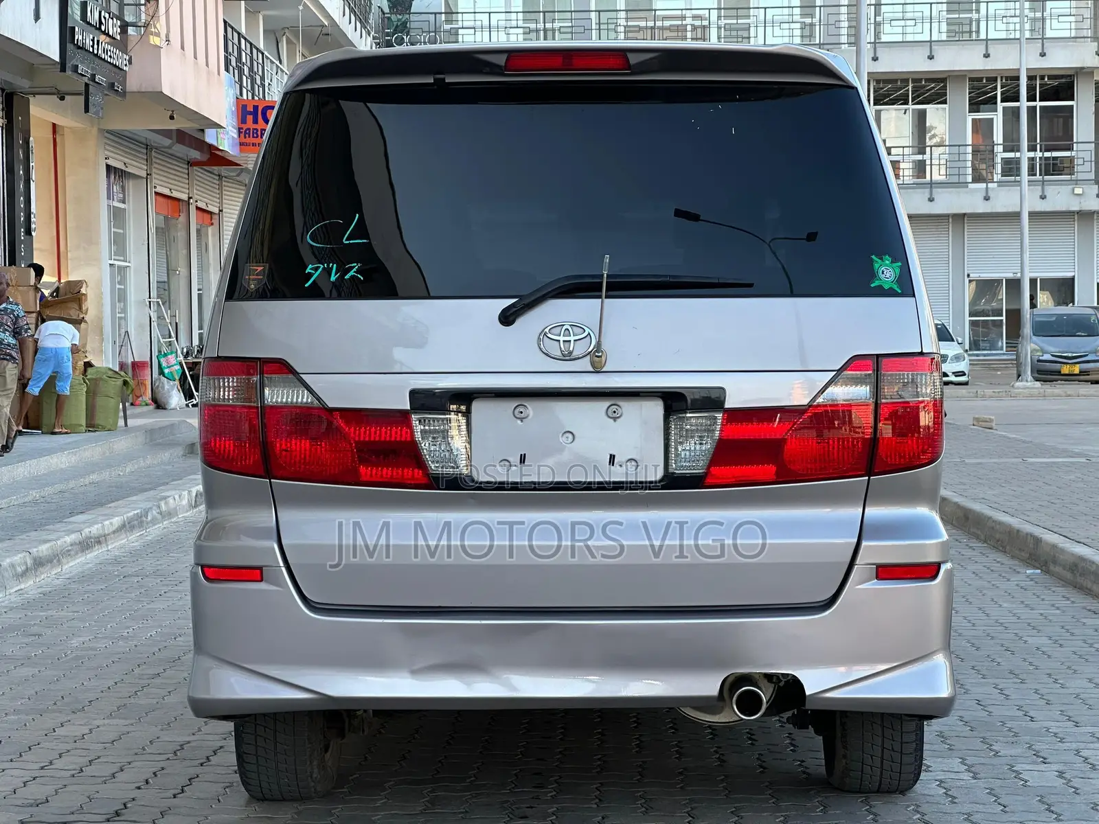 Toyota Alphard 2004 Gray