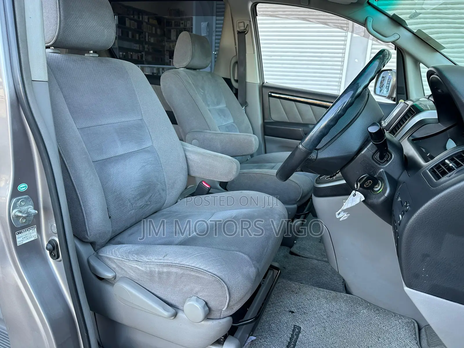 Toyota Alphard 2004 Gray