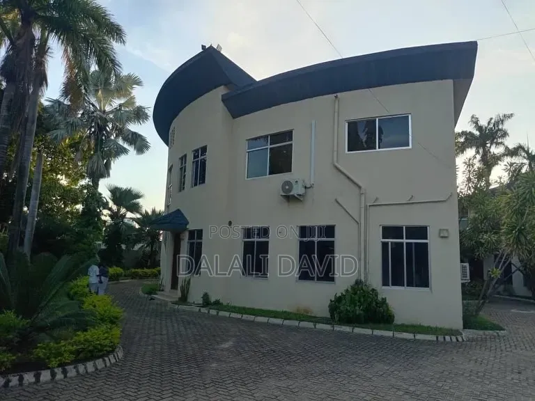Furnished 3bdrm Villa in Mikocheni for rent