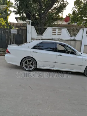 Toyota Crown Royale 2005 White
