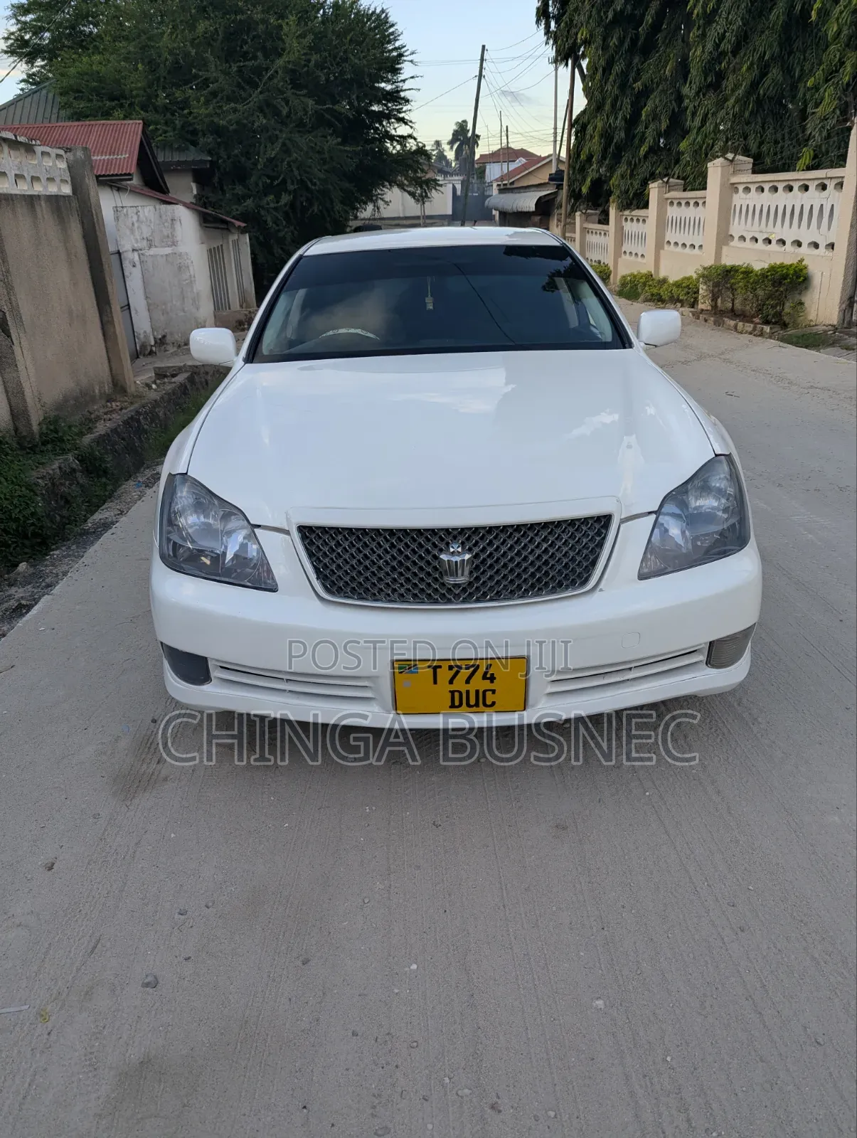 Toyota Crown Royale 2005 White