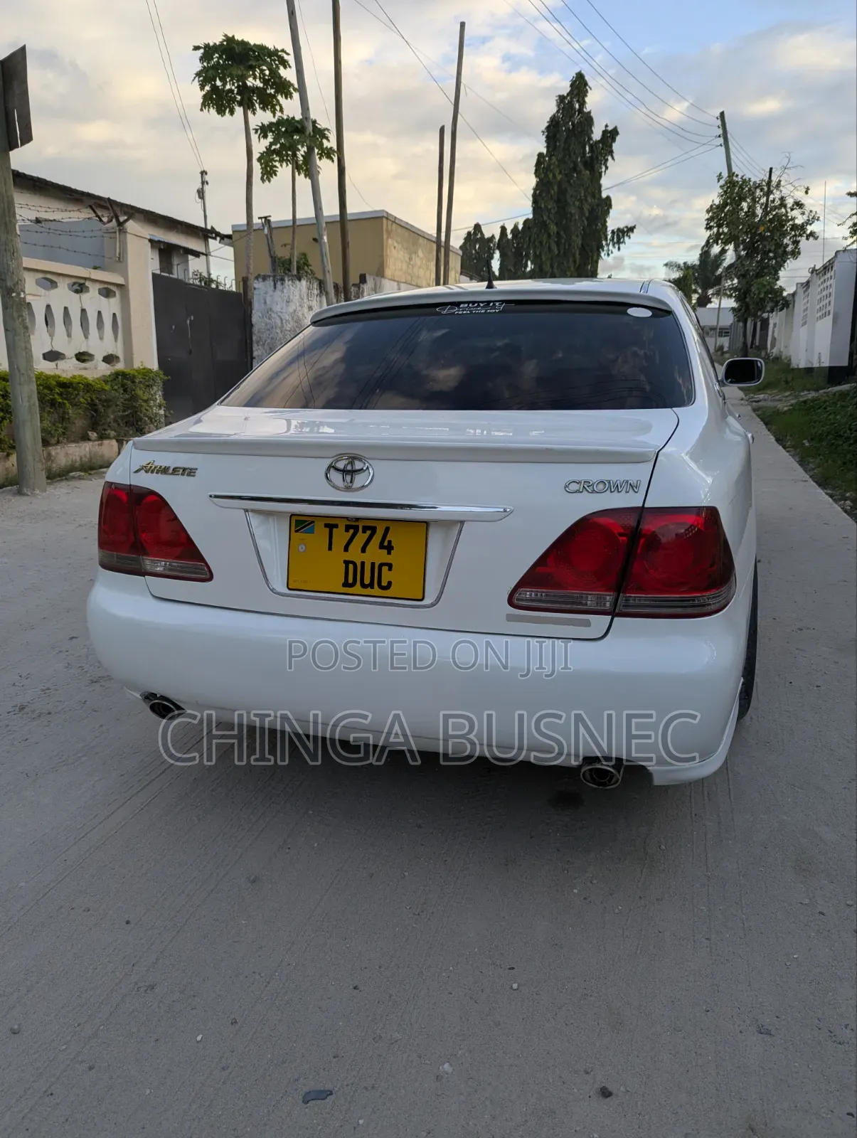 Toyota Crown Royale 2005 White