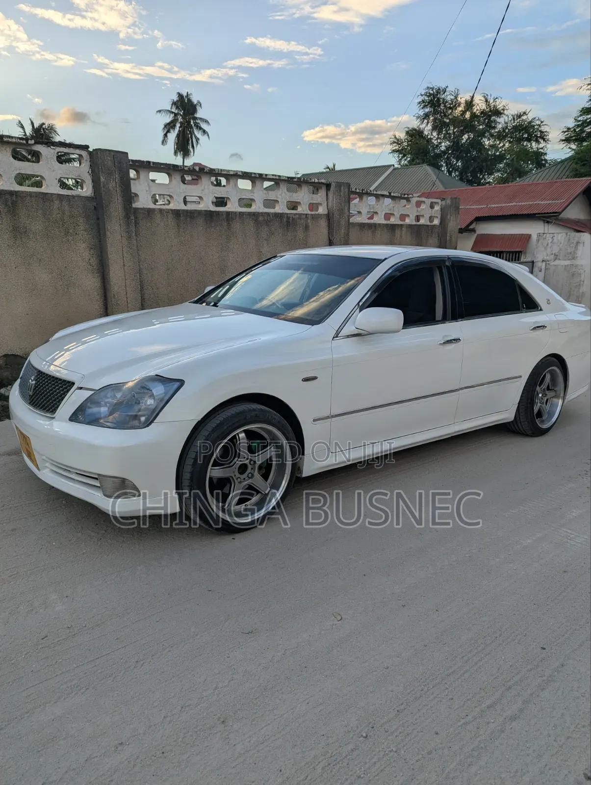 Toyota Crown Royale 2005 White