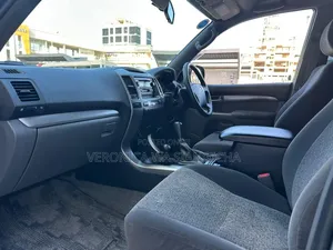Toyota Land Cruiser Prado 2006 Gray
