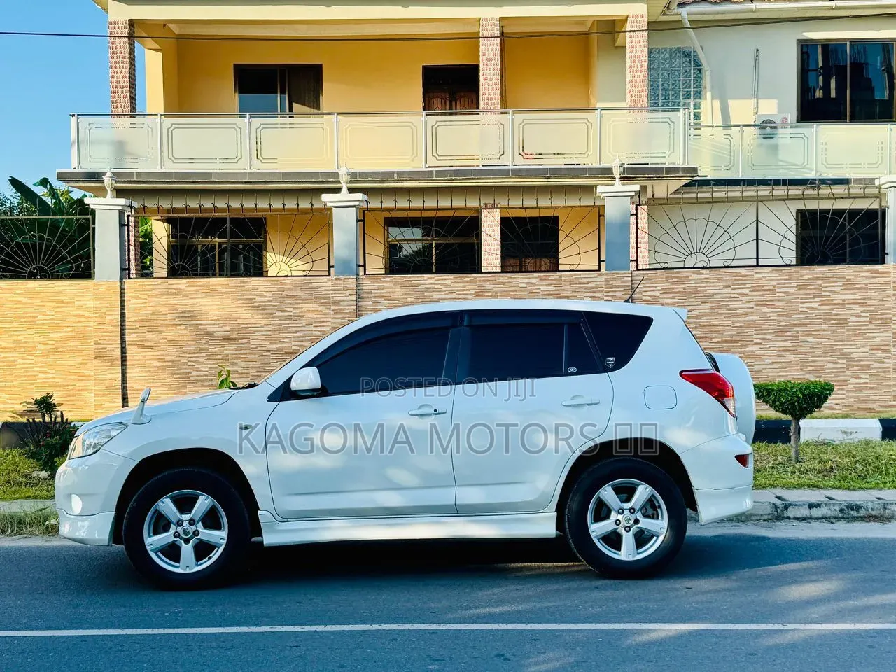 Toyota RAV4 2008 White