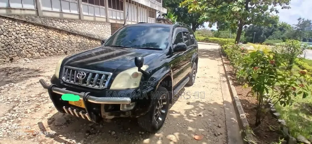 Toyota Land Cruiser 2005 Black