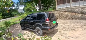 Toyota Land Cruiser 2005 Black