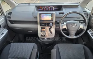 Toyota Noah 2008 Silver