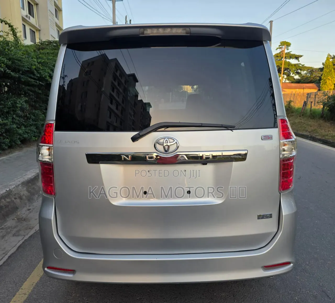 Toyota Noah 2008 Silver