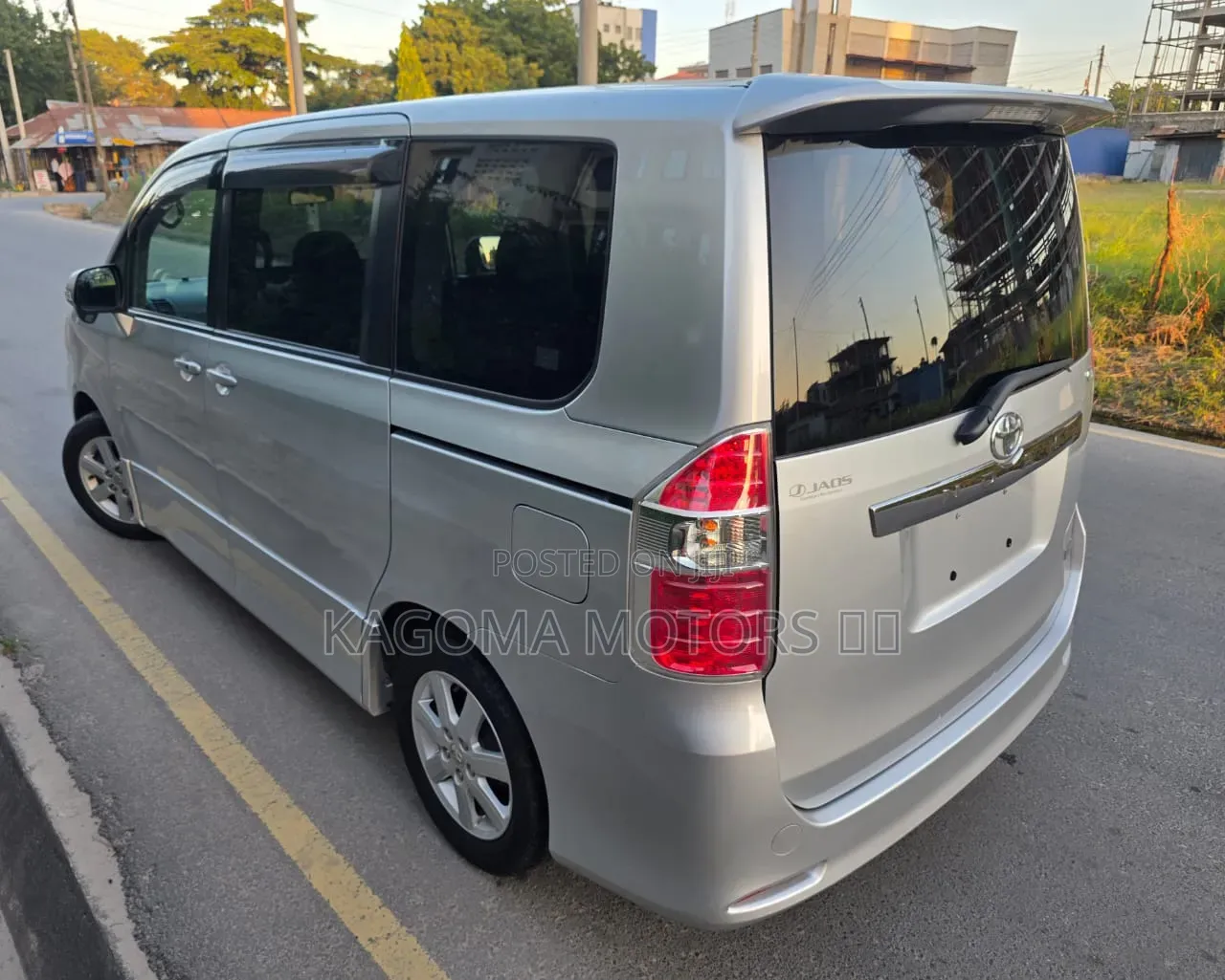 Toyota Noah 2008 Silver