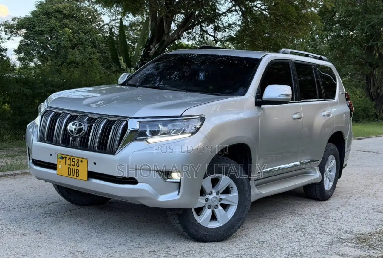 Toyota Land Cruiser Prado 2018 Silver