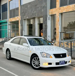 Toyota Crown 2007 White