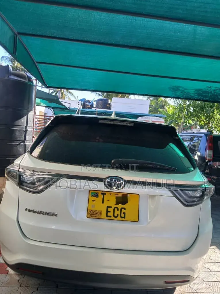 Toyota Harrier 2014 White