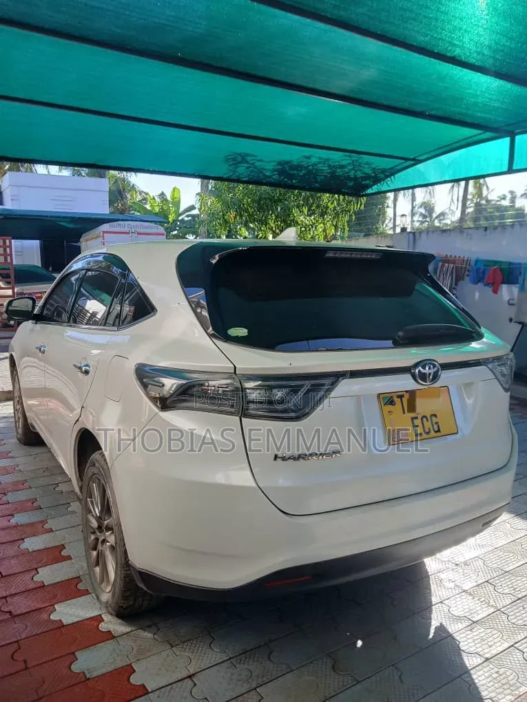 Toyota Harrier 2014 White