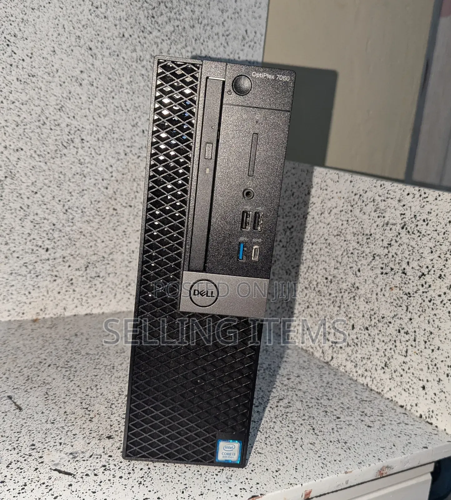 Desktop Computer Dell OptiPlex 7060 8GB Intel Core i3 HDD 500GB