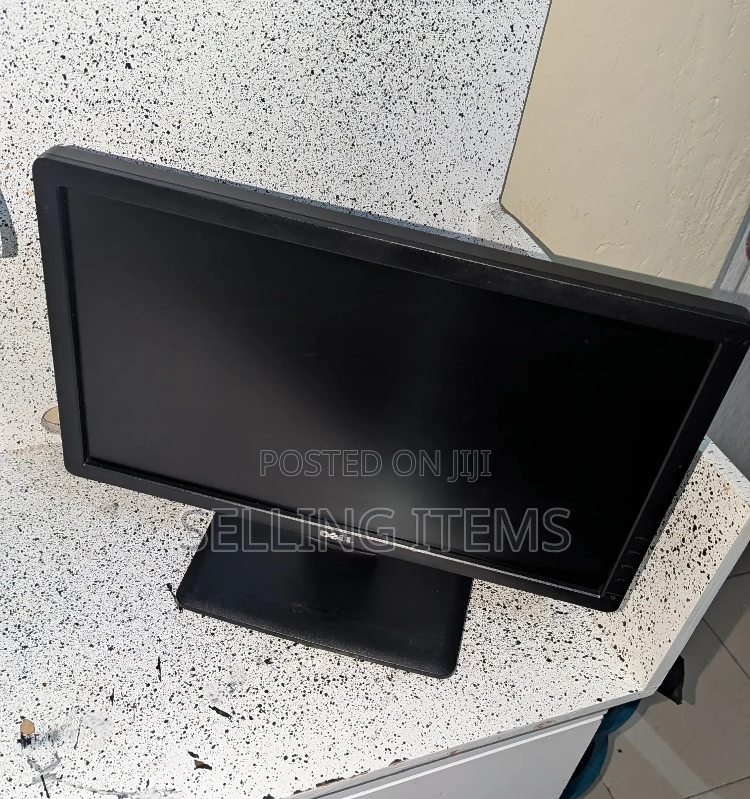 Desktop Computer Dell OptiPlex 7060 8GB Intel Core i3 HDD 500GB
