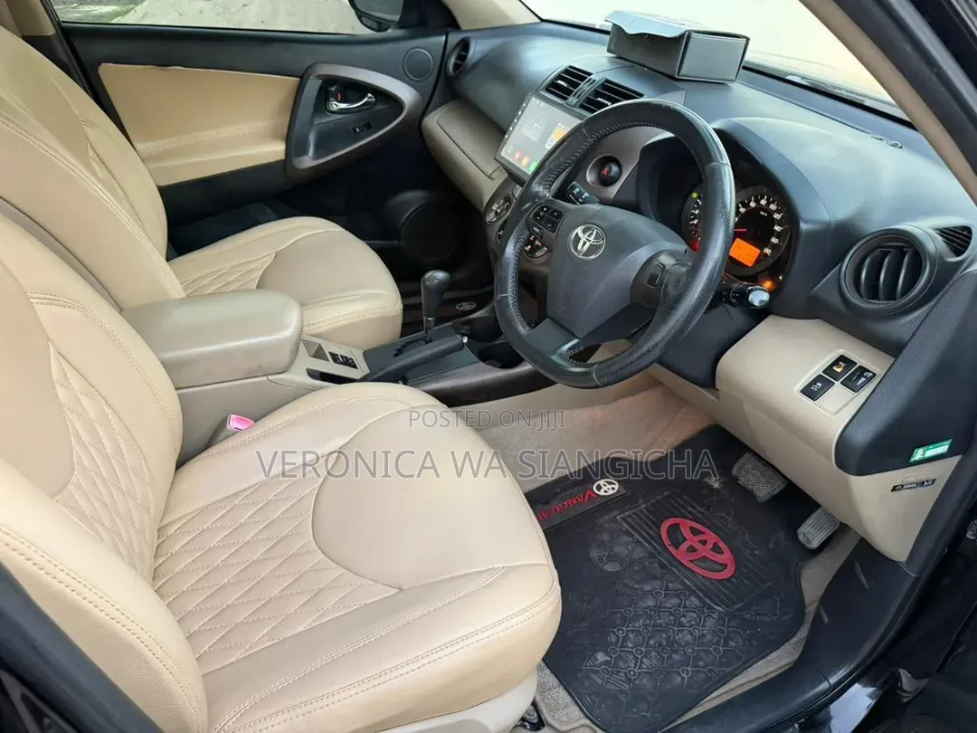 Toyota Vanguard 2012