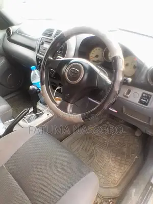 Toyota RAV4 Base AWD 2001 Silver