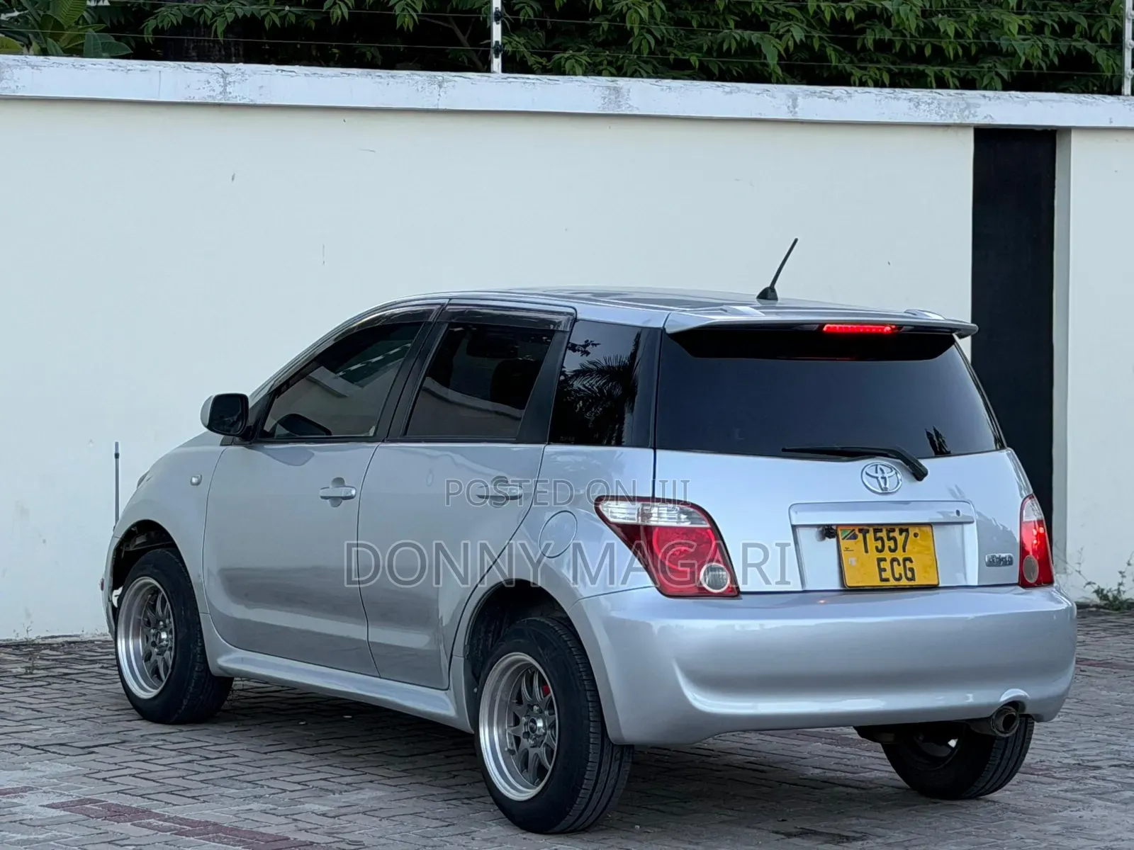 Toyota IST 2006 Silver