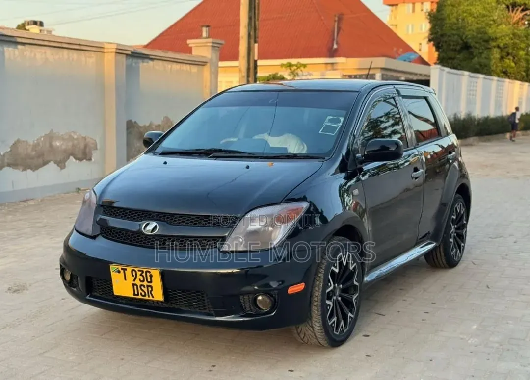 Toyota IST 2007 Black