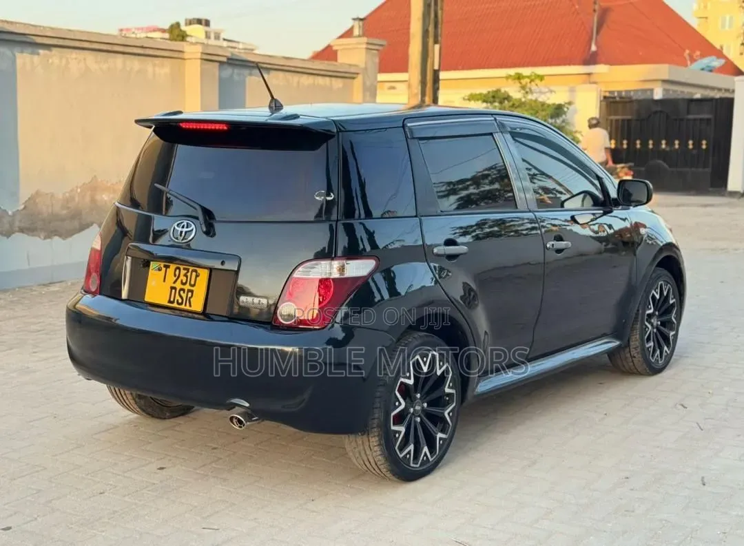 Toyota IST 2007 Black