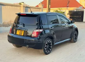 Toyota IST 2007 Black