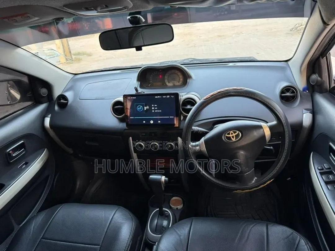 Toyota IST 2007 Black