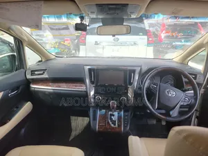 Toyota Alphard 2019 White