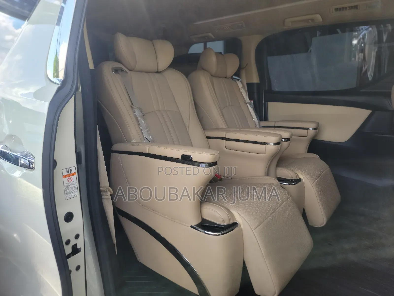 Toyota Alphard 2019 White
