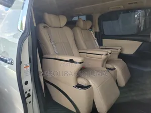 Toyota Alphard 2019 White