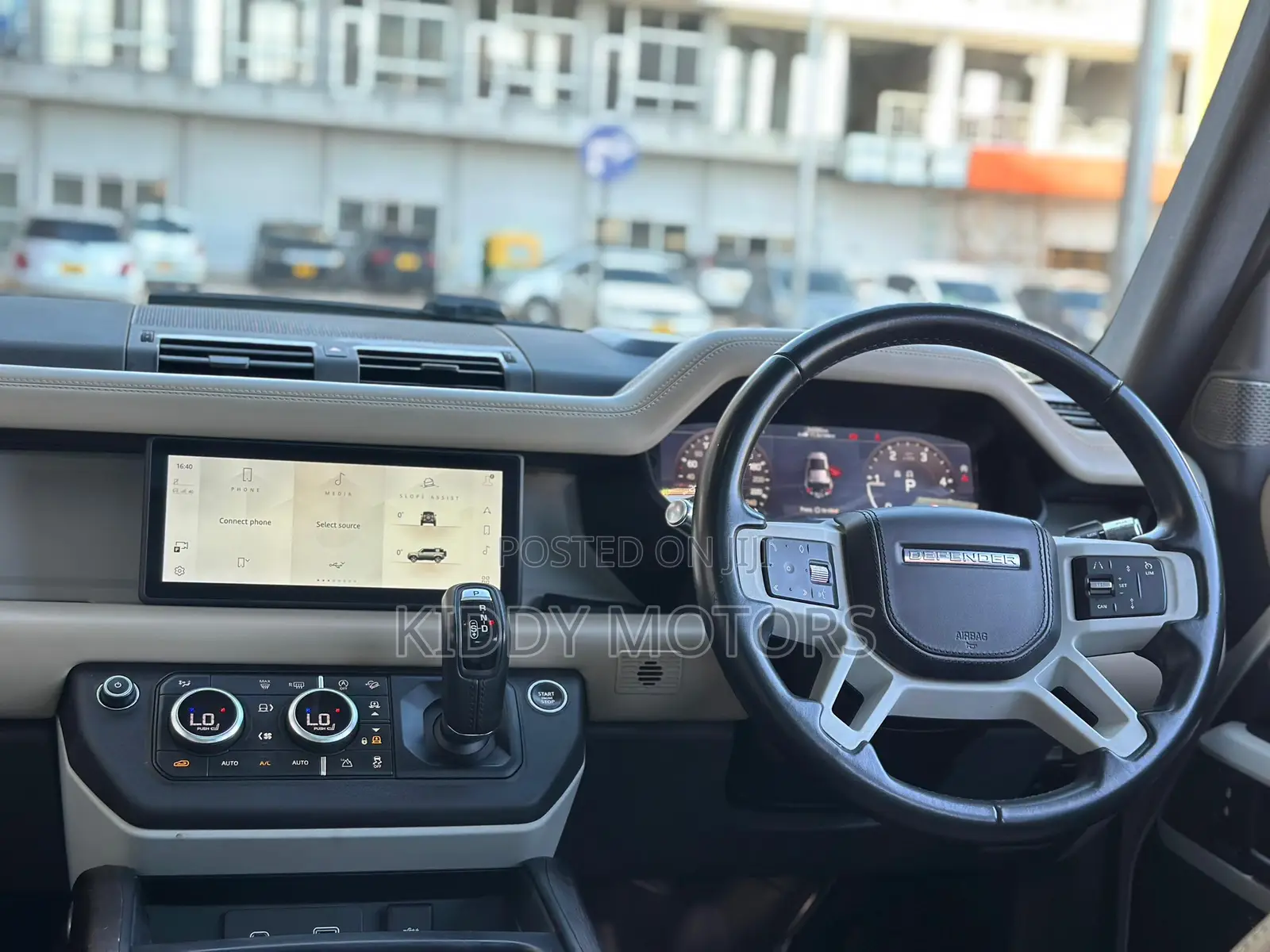 Land Rover Defender 2021 Pearl
