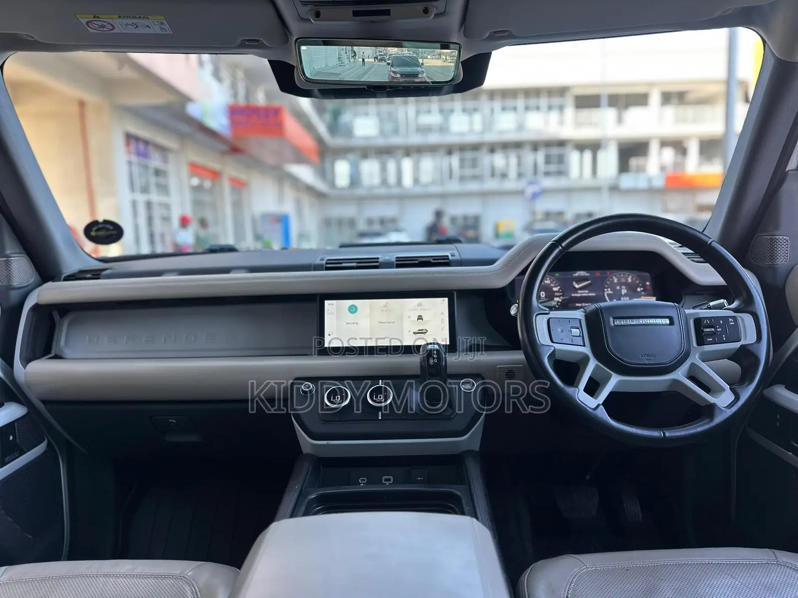 Land Rover Defender 2021 Pearl