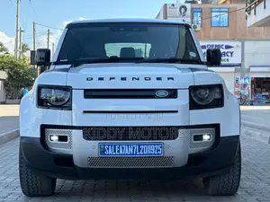 Land Rover Defender 2021 Pearl