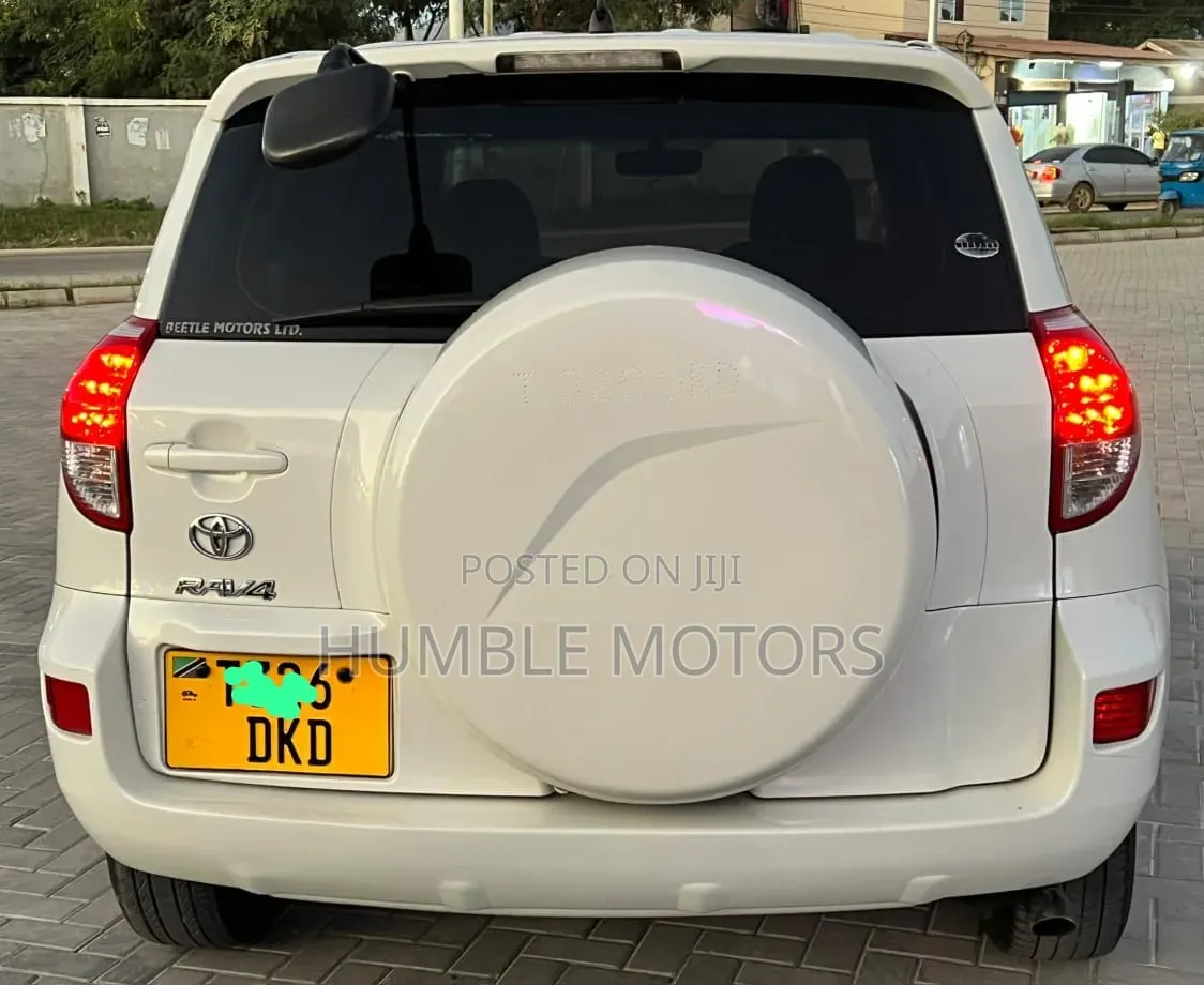 Toyota RAV4 2005 White