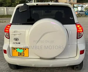 Toyota RAV4 2005 White