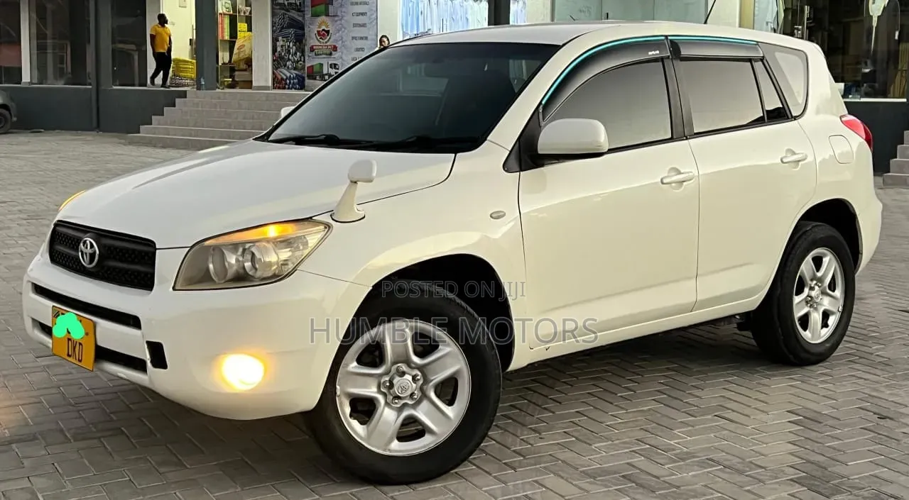 Toyota RAV4 2005 White