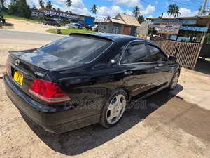 Toyota Crown 2006 Black