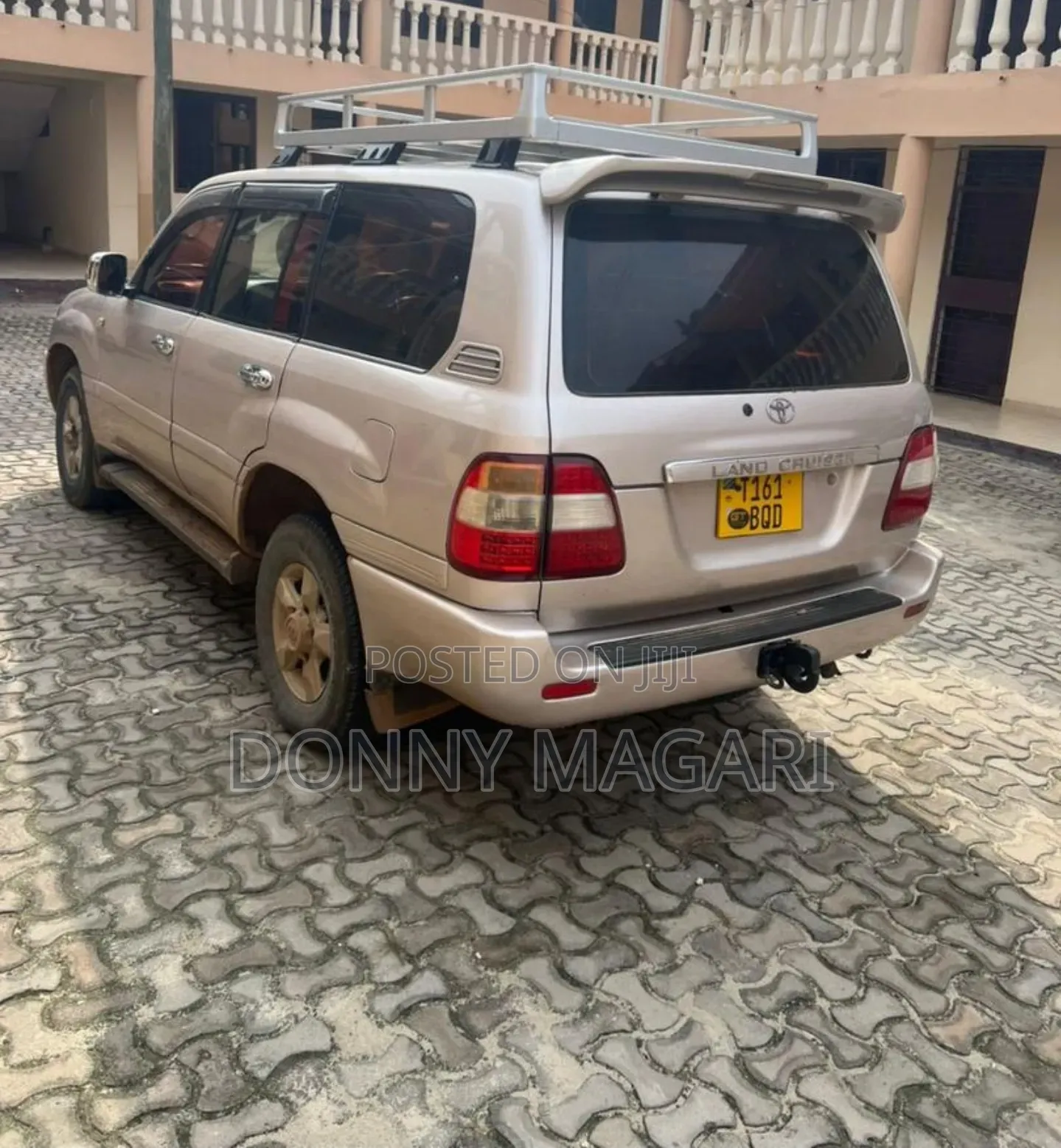 Toyota Land Cruiser 2010 Silver